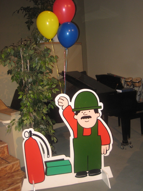 stage-set-balloon-man.jpg